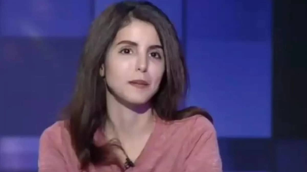 "فوز العتيبي" تهاجم مروجي حملات "اخرسي": تفشلون وأنتم تناقضون أنفسكم