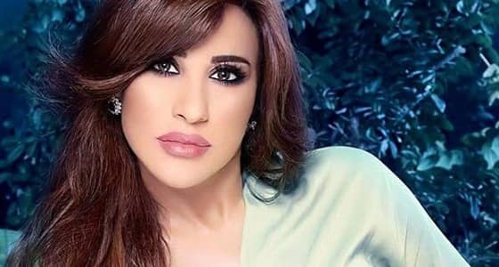 بالفيديو.. نجوى كرم تحتفل برأس السنة في دار المسنين