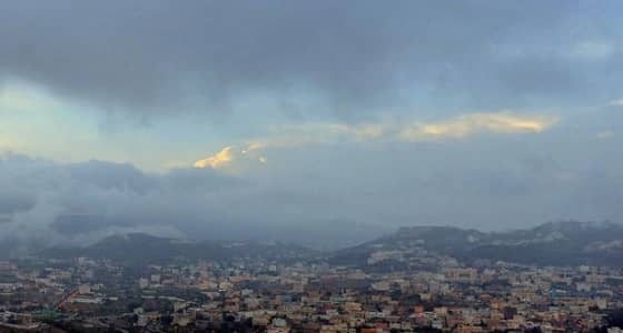 الجمعان يتوقع سقوط أمطارًا غزيرة ببعض المناطق