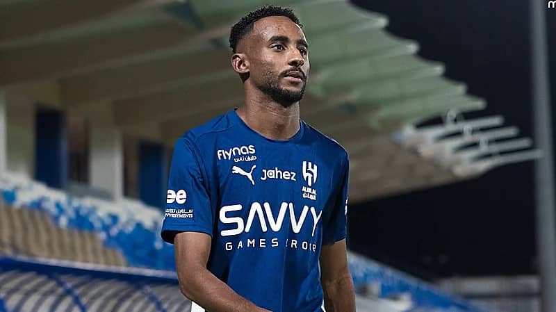 متعب الحربي برفقة شقيقه عَبر سناب شات: نتأشى.. فيديو