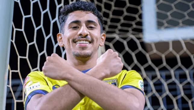 رسميًا .. الأهلي يتعاقد مع سعد بالعبيد