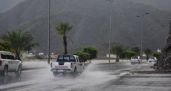 هطول أمطار رعدية وتدني في الرؤية على مكة