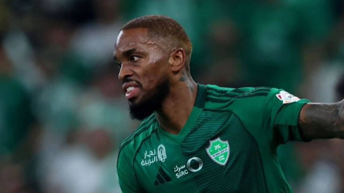 محترف الأهلي على أبواب الرحيل