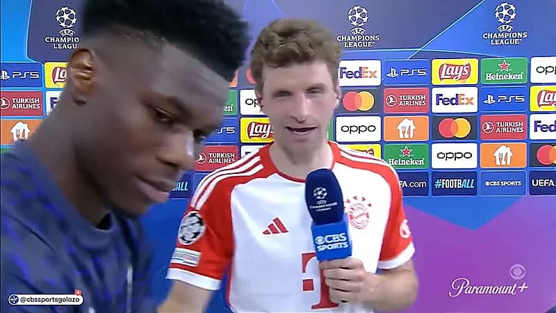 ‎رد فعل طريف من مولر تجاه تشواميني أثناء مقابلة تلفزيونية .. فيديو