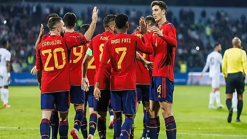 منتخب إسبانيا يسحق مرمى الأردن بثلاثية