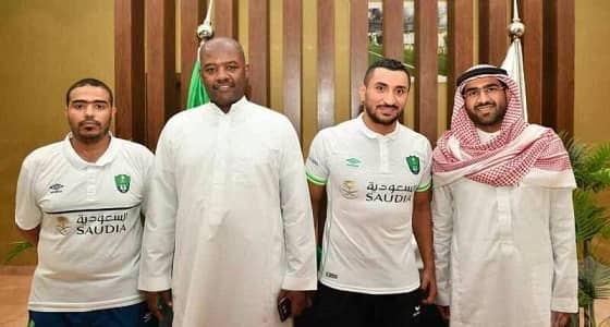 الأهلي ينهي إجراءات التعاقد مع " العبيدي "