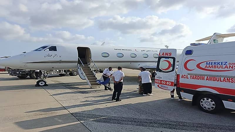 الإخلاء الطبي ينقل مواطن سعودي من إسطنبول إلى المملكة.. صور