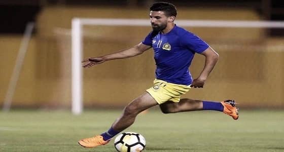 أحد يتعاقد مع لاعب النصر السابق