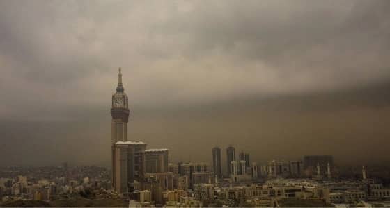 الأرصاد يحذر من نشاط الرياح والسحب الرعدية بمكة المكرمة