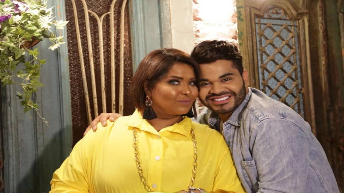 بالفيديو.. موجة غضب من شقيق هيا الشعيبي بسبب مشهد تمثيلي به إيحاءات