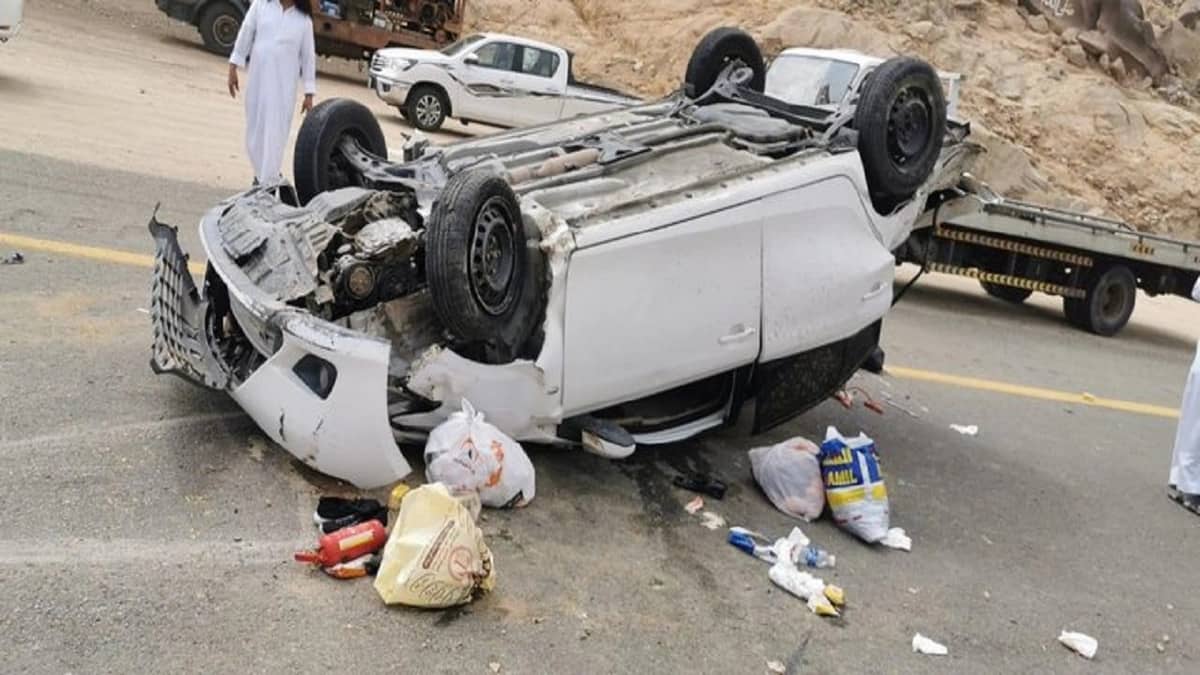 إصابة 7 أشخاص في حادث انقلاب مركبة بمنطقة الباحة