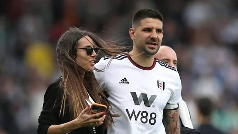 زوجة ميتروفيتش ترحب بالذهاب إلى المملكة وانتقال زوجها للهلال