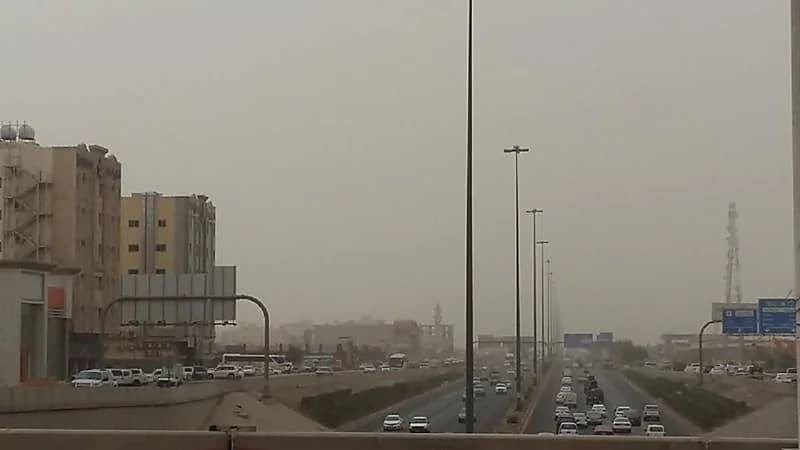 "الأرصاد": رياح نشطة وسحب رعدية علي المدينة المنورة