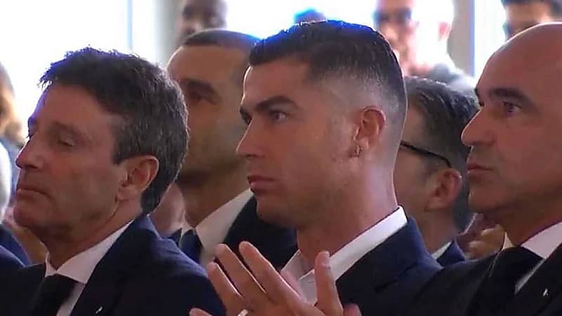 تأثر رونالدو في حفل تكريم الراحل جوتا .. فيديو