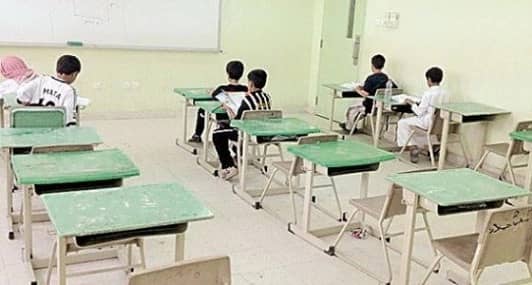 تحذير للمدارس التي تحرم الطلاب المتعثرين في سداد الرسوم من الحضور