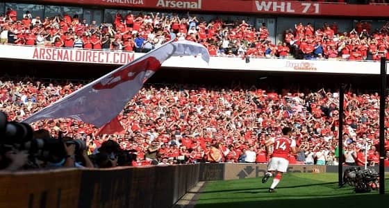 أوباميانغ يستفز فينغر قبل رحيله ويتودد لتيري هنري