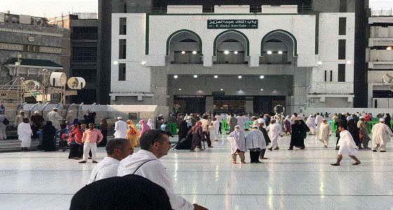 فتح باب الملك عبدالعزيز للتسهيل على ضيوف الرحمن