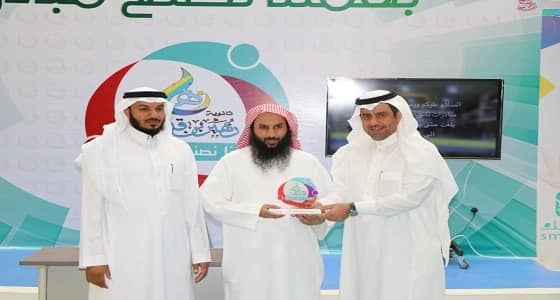 76 مبادرة تطوعية في ملتقى " بهمتنا نصنع مبادرتنا "