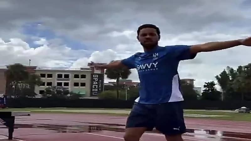 لودي يخطف الأنظار بدعابة طريفة في تدريبات الهلال قبل مواجهة فلومينينسي.. فيديو