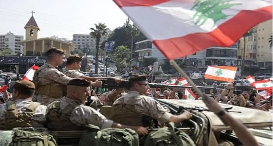 الجيش اللبناني يمنع أنصار حزب الله من دخول ساحة الاعتصام