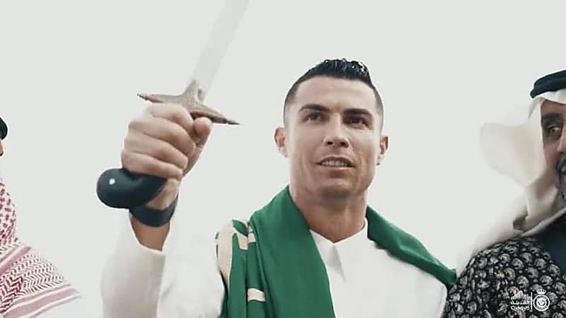 الفيصل: المملكة أخرجت أجمل شخصية لرونالدو .. والأمير عبد الرحمن بن مساعد يرد