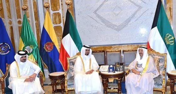 دبلوماسي كويتي يكشف عن تطورات قريبة في الأزمة الخليجية