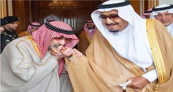 الوليد بن طلال ينشر صور له مع الملك سلمان وولي العهد في منى