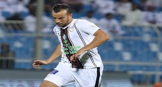 " الانضباط والأخلاق " توقف لاعبي الشباب والنصر