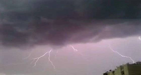 " الأرصاد " تحذر من رياح نشطة وسحب ممطرة على 3 مناطق