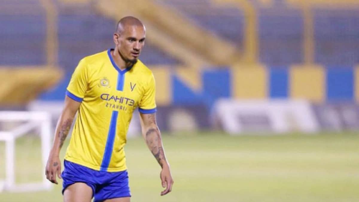 النصر يفاوض غلطة سراء لشراء عقد مايكون