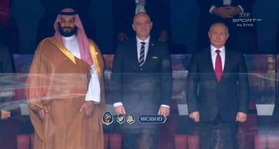 بوتين يواصل كسر البروتوكول في حضور سمو ولي العهد