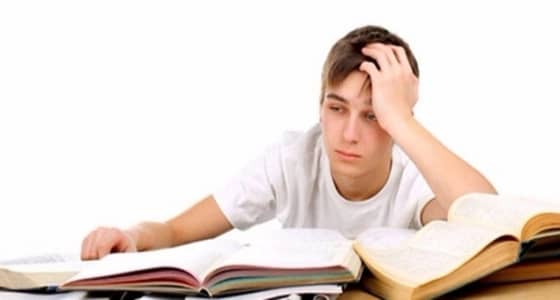 ابتعد عن هذه العادات خلال فترة الامتحانات
