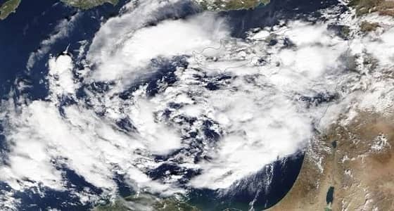 بالفيديو.. الأرصاد المصرية توضح الفرق بين إعصار عصمت ومنخفض حمادة 