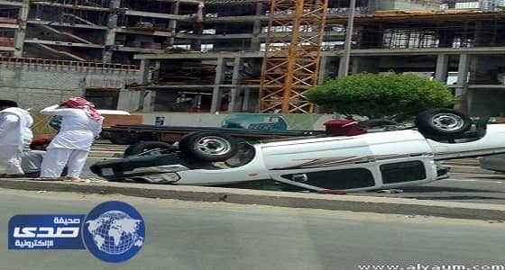 إصابة 3 طلاب بعد انقلاب سيارتهم بالجبيل