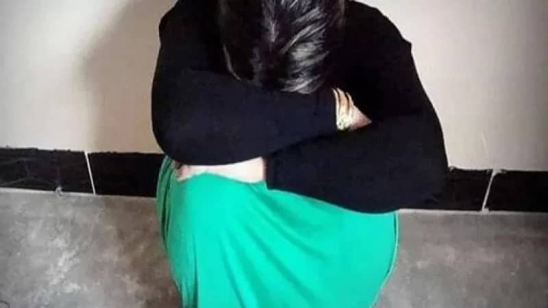 عامل زراعي ينفذ خطة شيطانية لقتل صديقه بمساعدة زوجته لسرقة سيارته