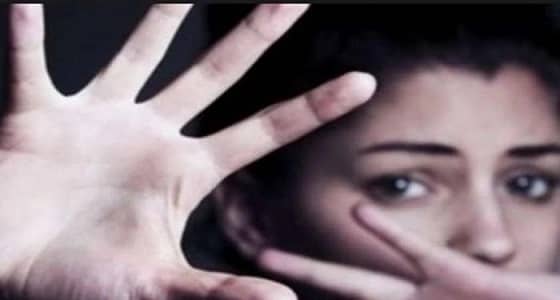 " طعنته 13 مرة وهو عاري " .. تفاصيل قتل طفلة لسائق حاول اغتصابها