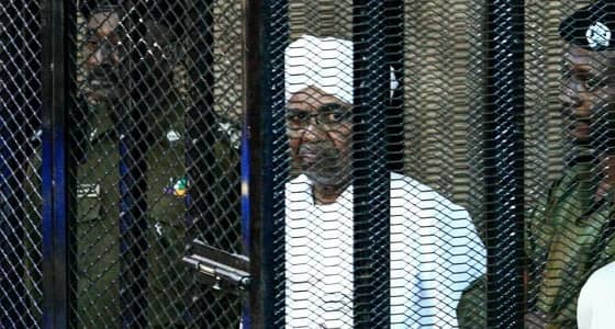 آخر المستجدات الخاصة بتسليم البشير إلى محكمة لاهاي 