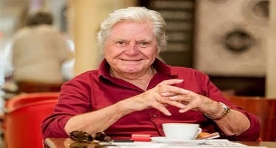 أنباء عن تدهور الحالة الصحية للفنان حسين فهمي