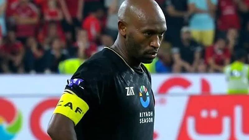 شيكابالا يشتبك مع رامي ربيعة عقب مواجهة الأهلي والزمالك ويدخل في نوبة بكاء .. فيديو