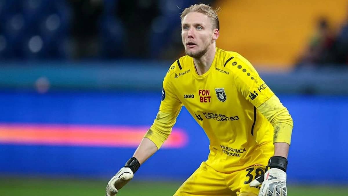 نادٍ في دوري روشن يهتم بالتعاقد مع ستافير