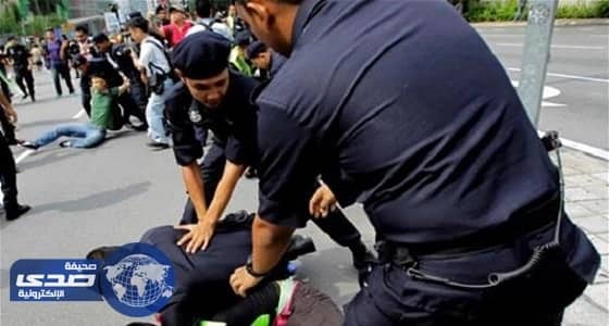 الشرطة الماليزية تعتقل 6 أشخاص للاشتباه بصلتهم بداعش