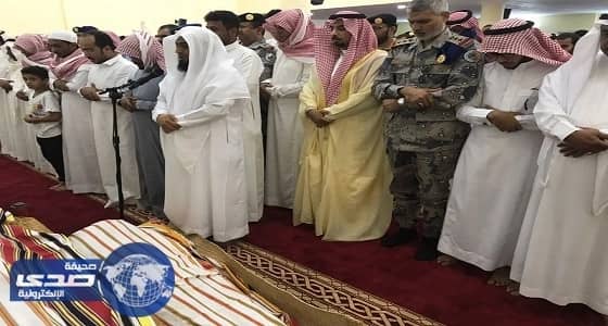 بالصور.. قبيلة " الطمحة " بصبيا تودع شهيدها الثالث " علي "