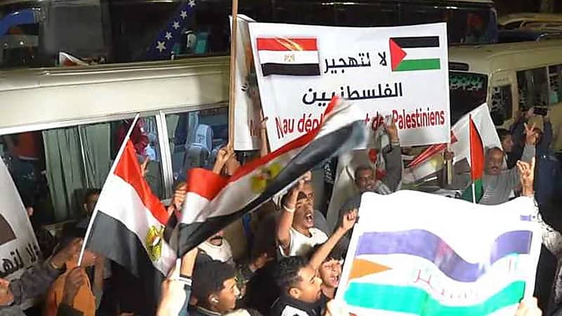 من القاهرة إلى رفح: مسيرة شعبية ضخمة ترفض تهجير الفلسطينيين