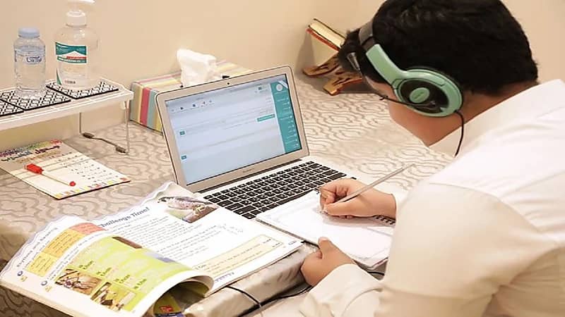 مشرف تربوي: الاختبارات توضع بشكل مفاجئ لزيادة التركيز