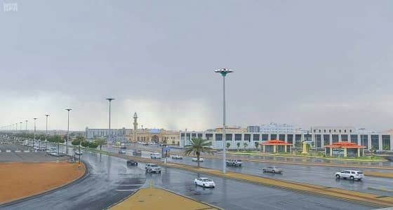 بالفيديو.. أمطار الخير تروي تبوك