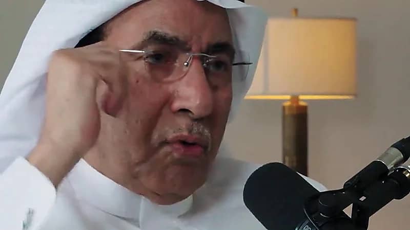 العجلان يكشف كواليس نقل مصنع شماغ البسام من بريطانيا إلى المملكة .. فيديو