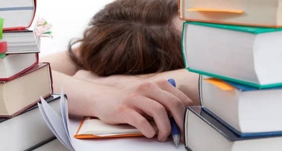 " النمر " يحذر طلاب الجامعات من تناول بعض الأطعمة في فترة الامتحانات