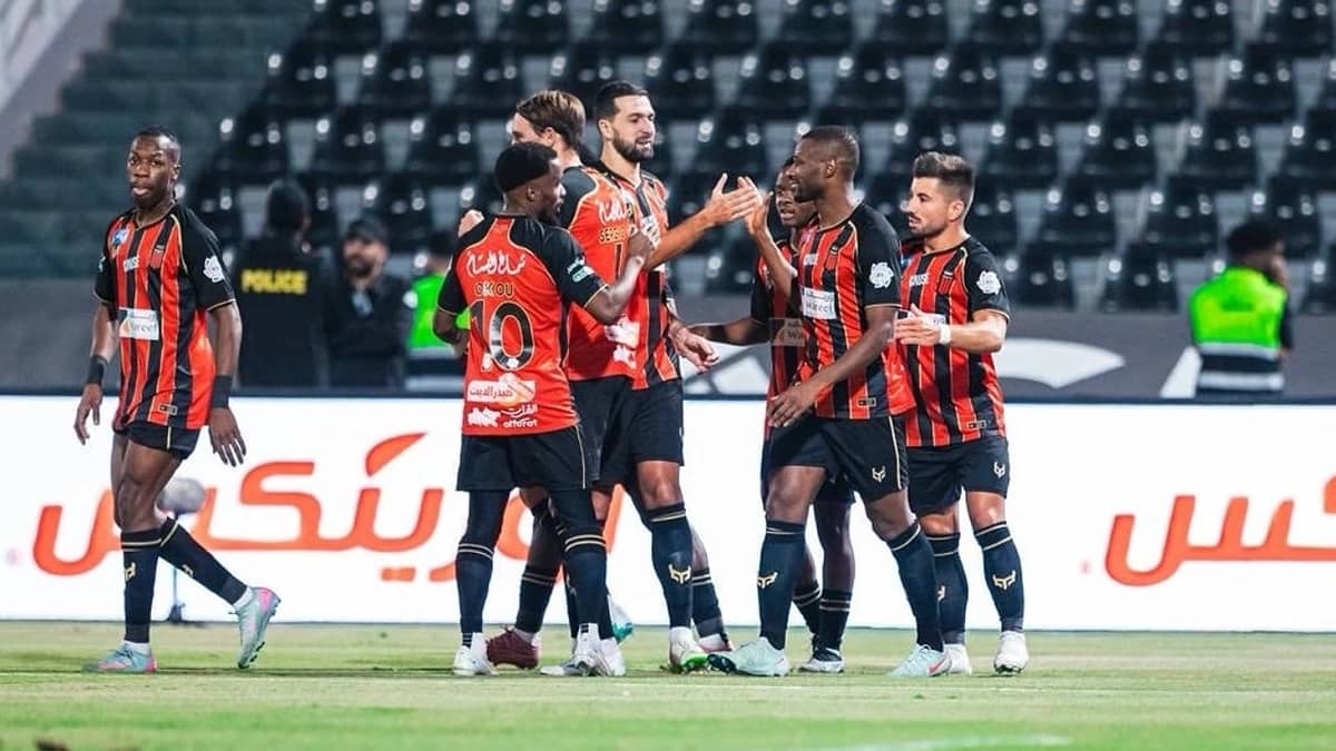 الرياض يهزم الخلود بهدف دون رد .. صور