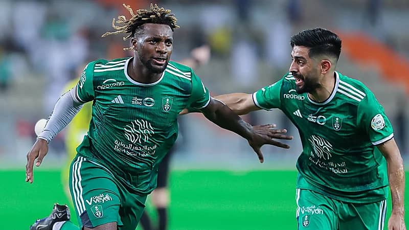 ردة فعل مُعلق برازيلي على هدف ماكسيمان .. فيديو