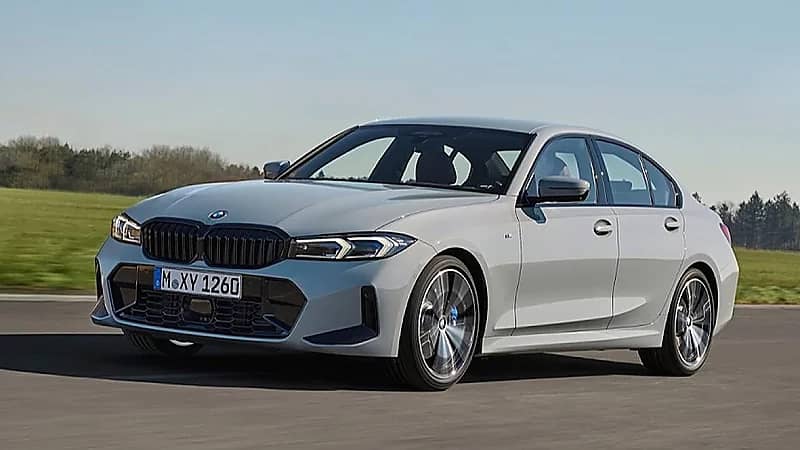 بالصور.. مميزات وأسعار BMW الفئة الثالثة 2023 بالمملكة